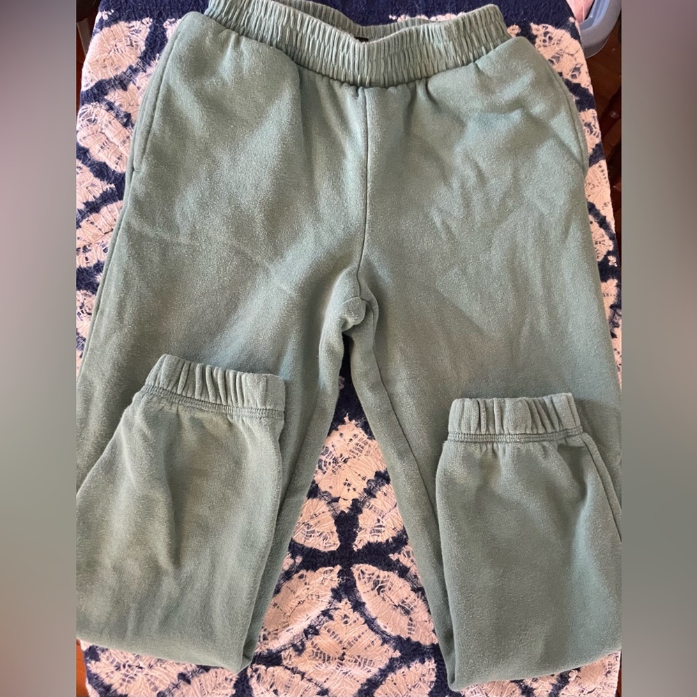 Cat and Jack sage colored joggers/sweatpants size 7/8 - fleece lined